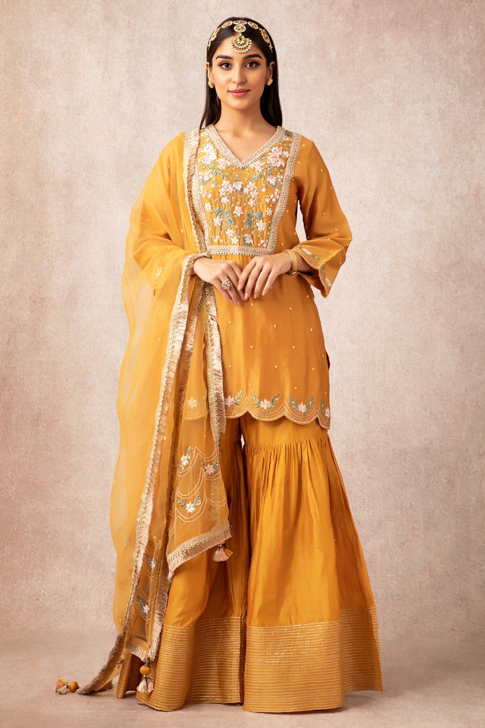 Mustard Short Scalloped Kurta Set - ajieshoberoi