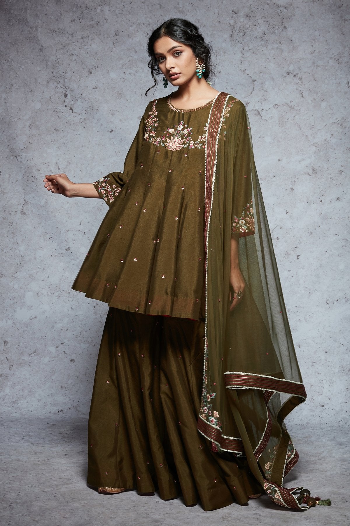Nargis - Olive - ajieshoberoi