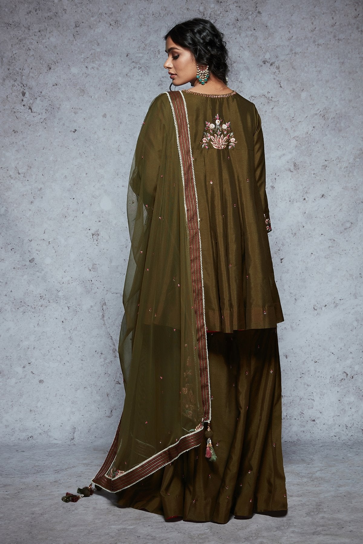 Nargis - Olive - ajieshoberoi