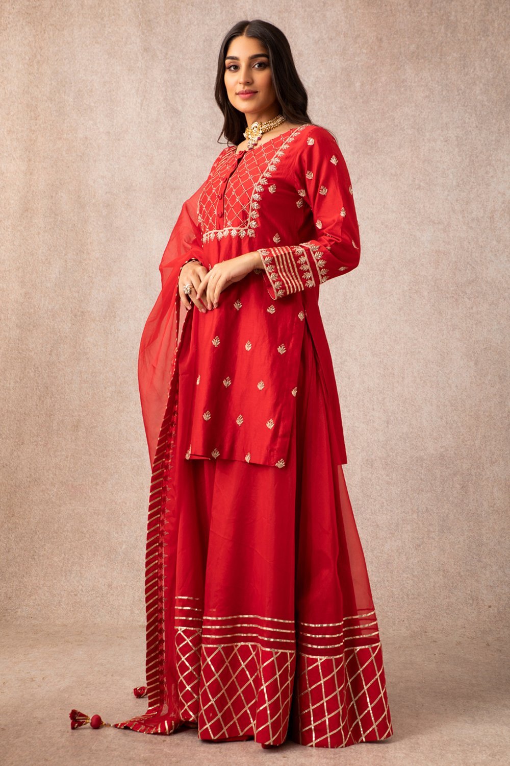 Red Short Kurta Set - ajieshoberoi