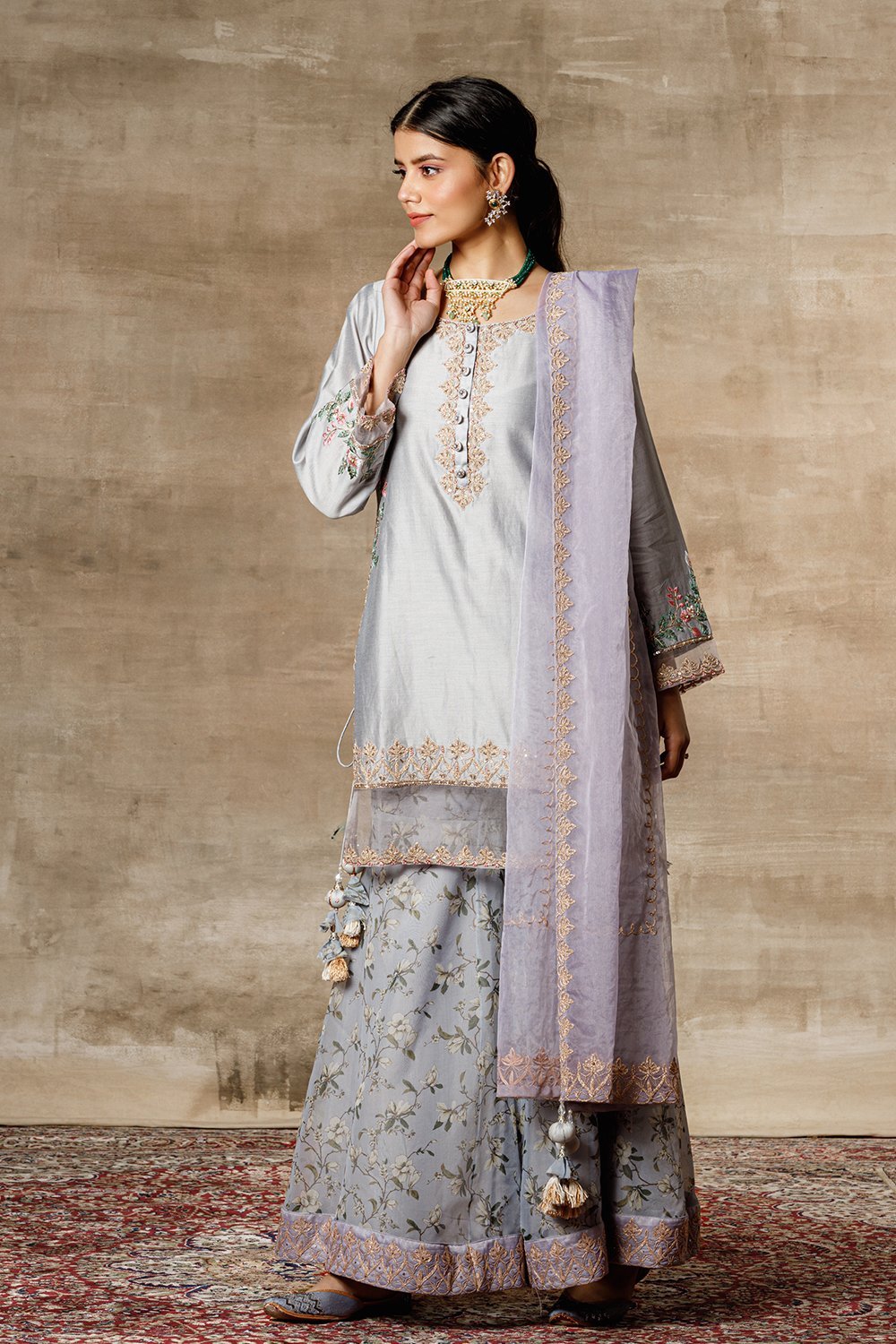 Resham - ajieshoberoi