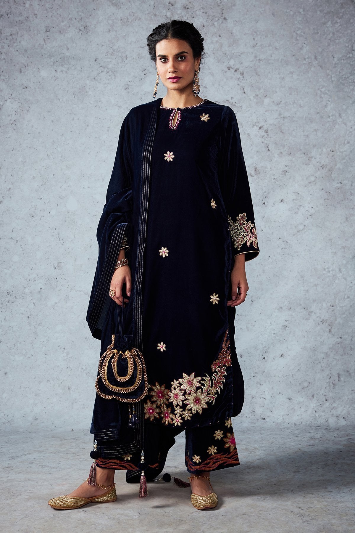 RUHI - ajieshoberoi