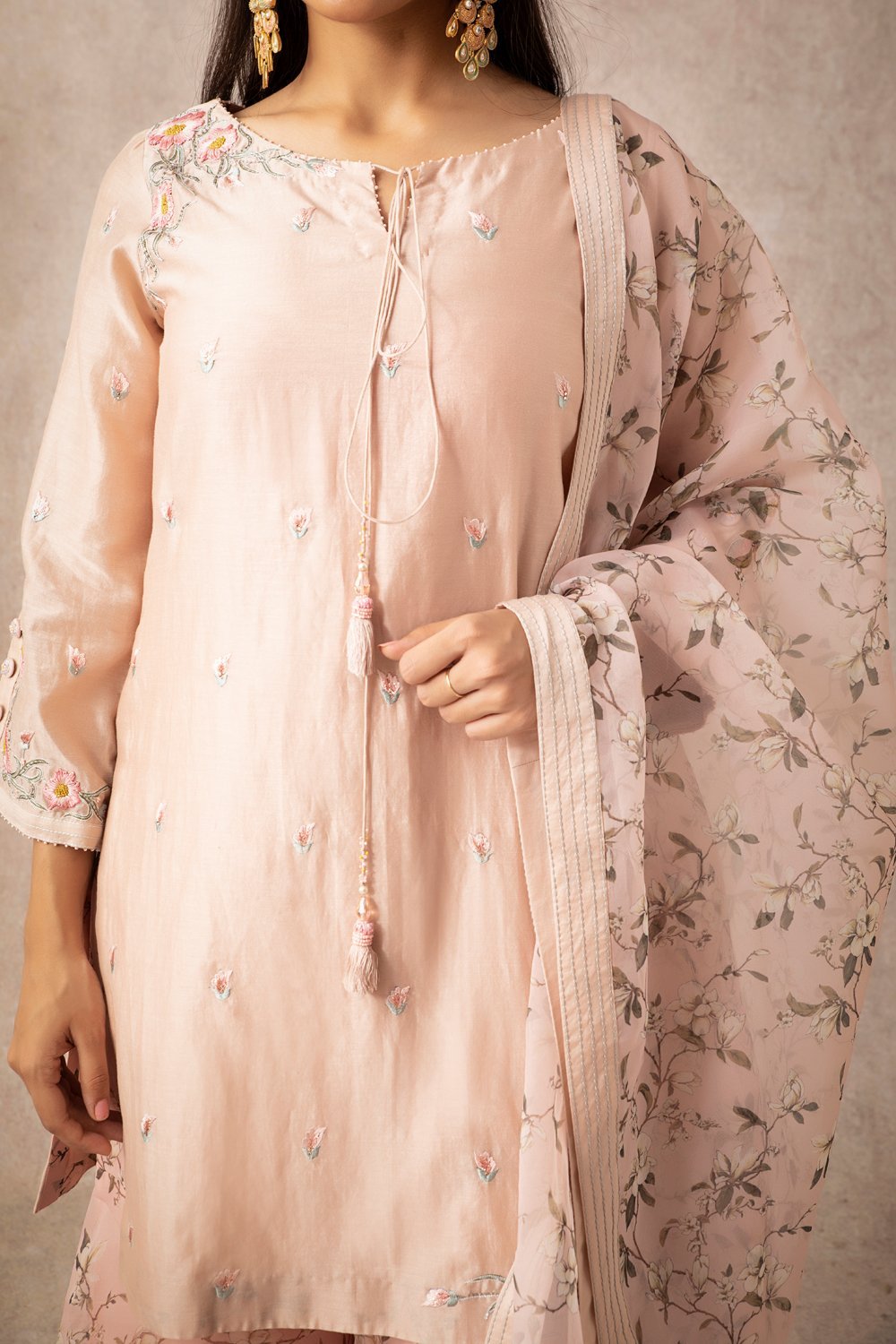 Salmon Short Kurta Set - ajieshoberoi