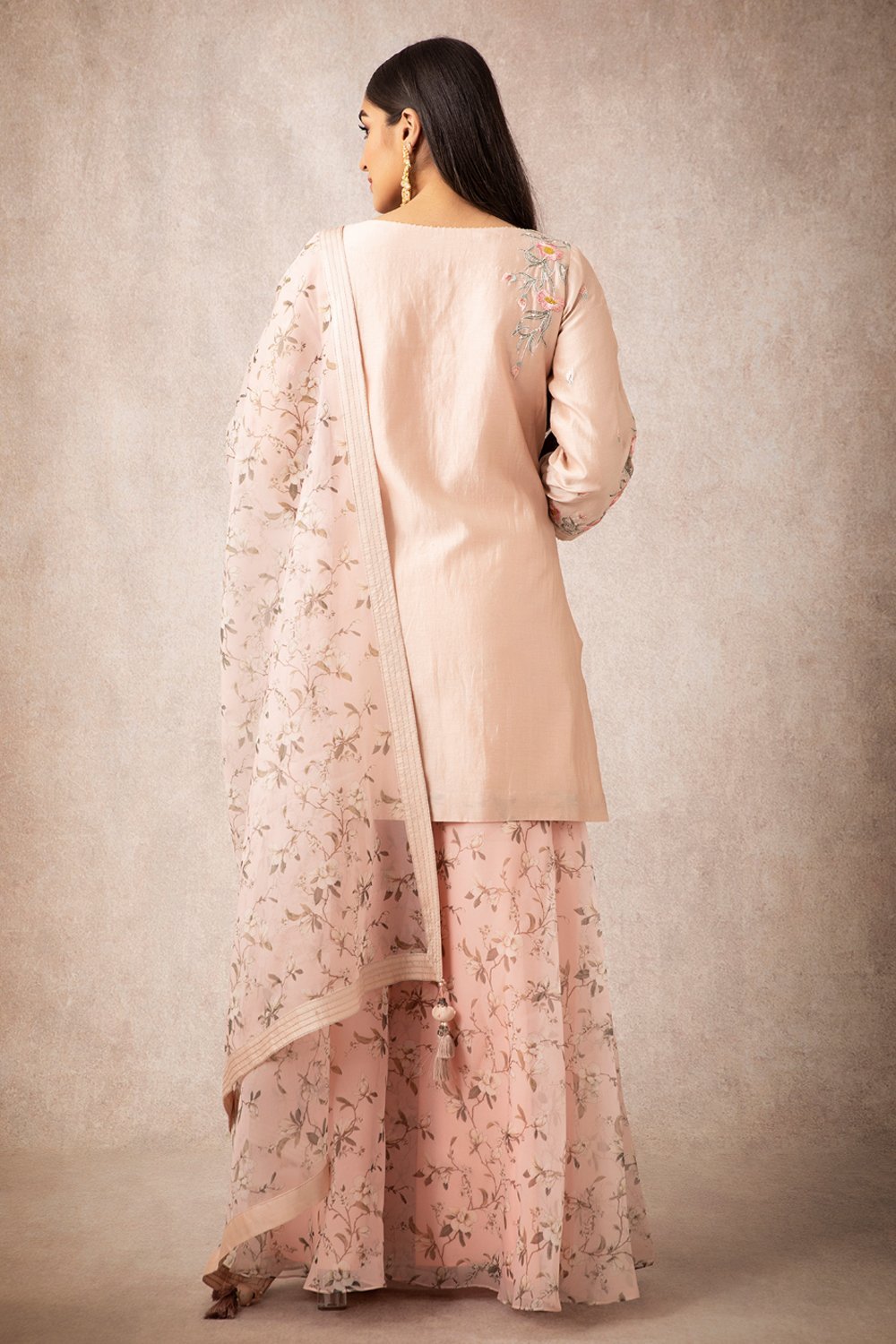 Salmon Short Kurta Set - ajieshoberoi