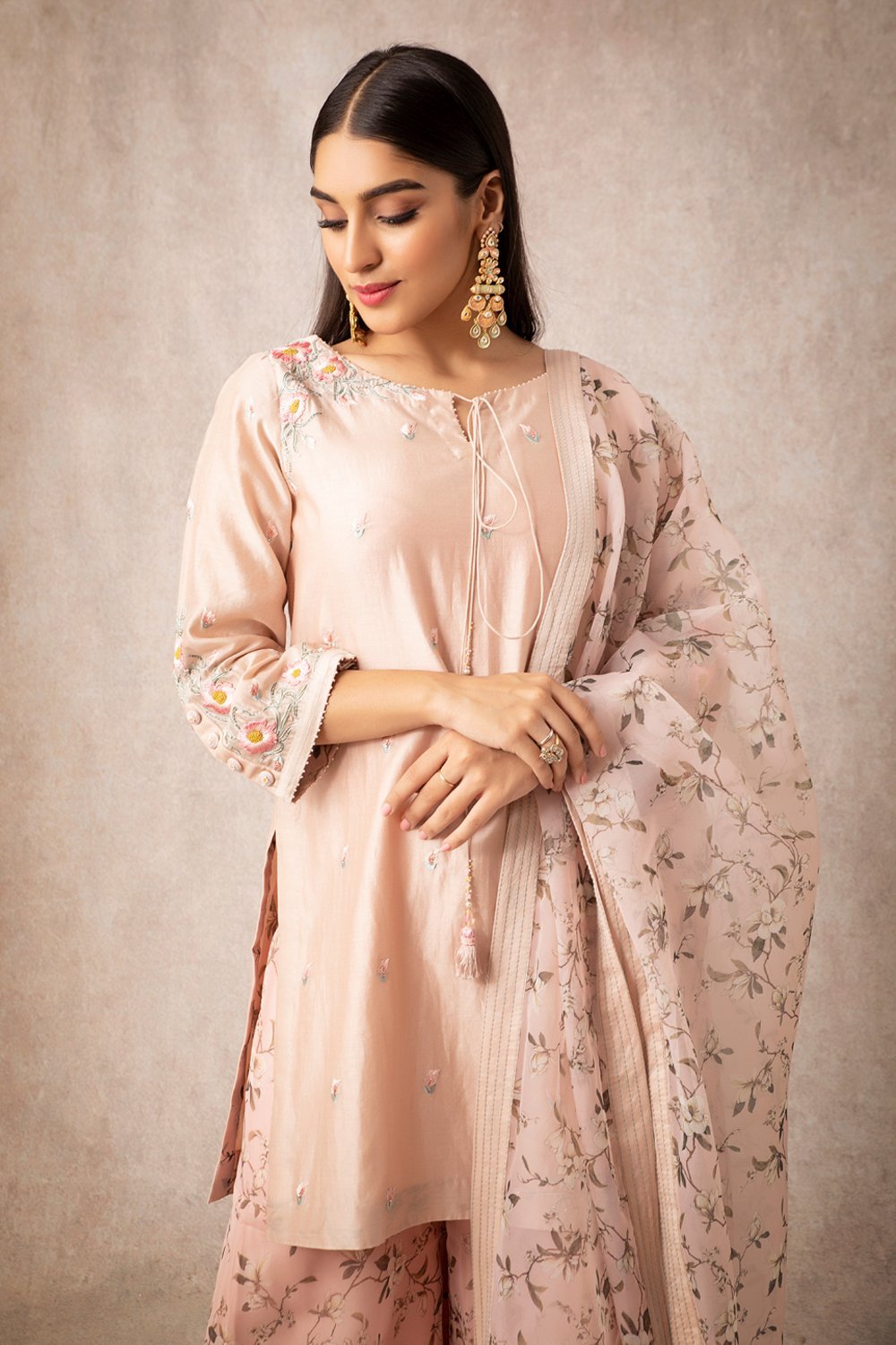 Salmon Short Kurta Set - ajieshoberoi