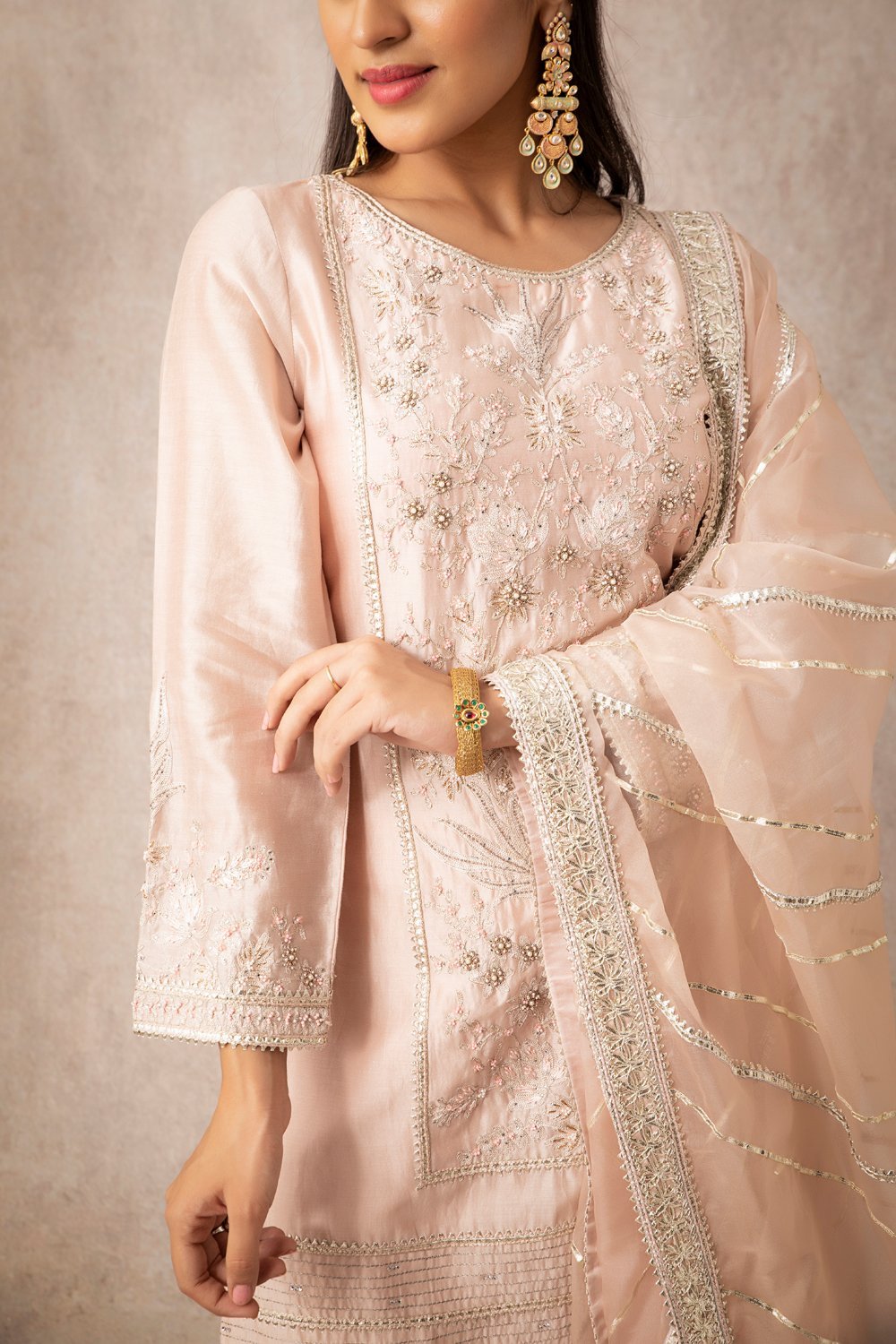 Salmon Straight Kurta Set - ajieshoberoi