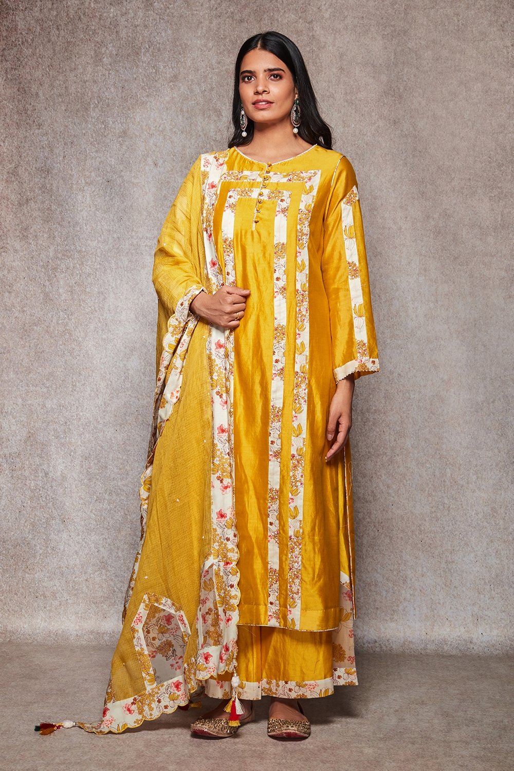 SAMIRA - ajieshoberoi