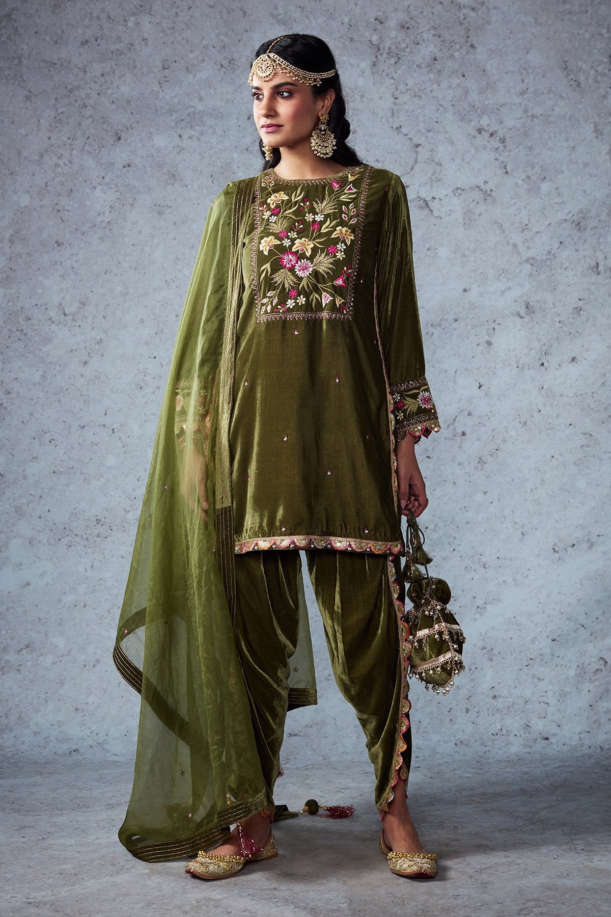 SHABNAM - ajieshoberoi