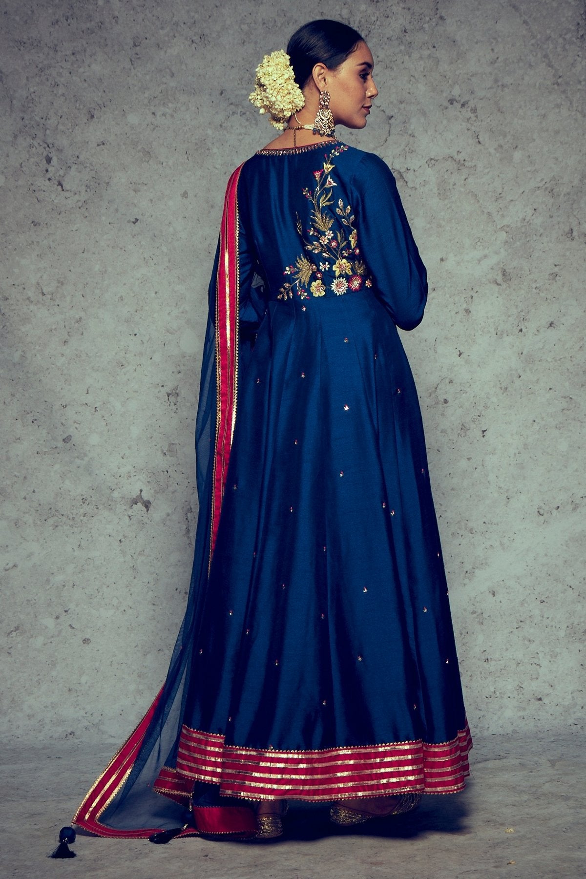 Tanuja - Royal Blue - ajieshoberoi