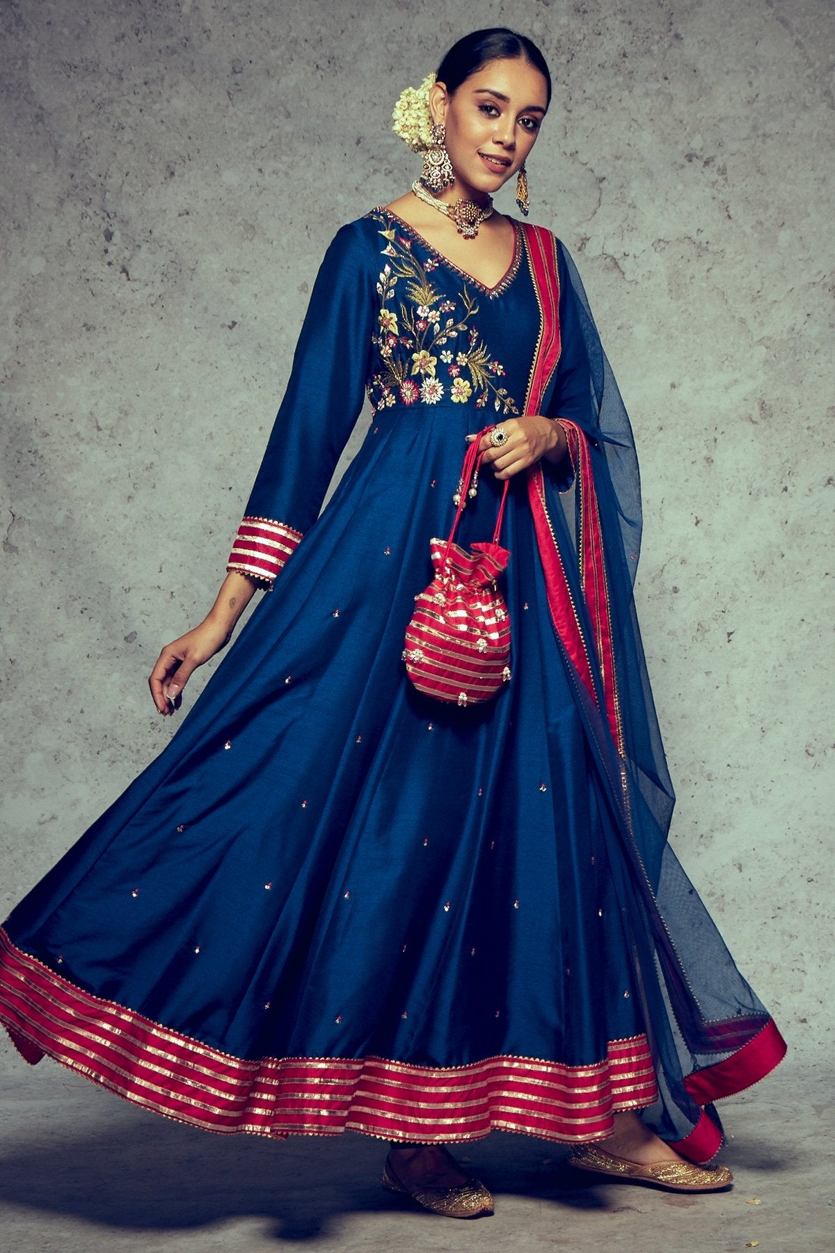 Tanuja - Royal Blue - ajieshoberoi