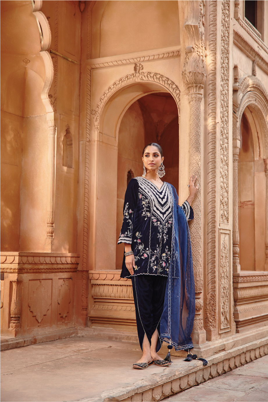 ZAHRA - NAVY BLUE