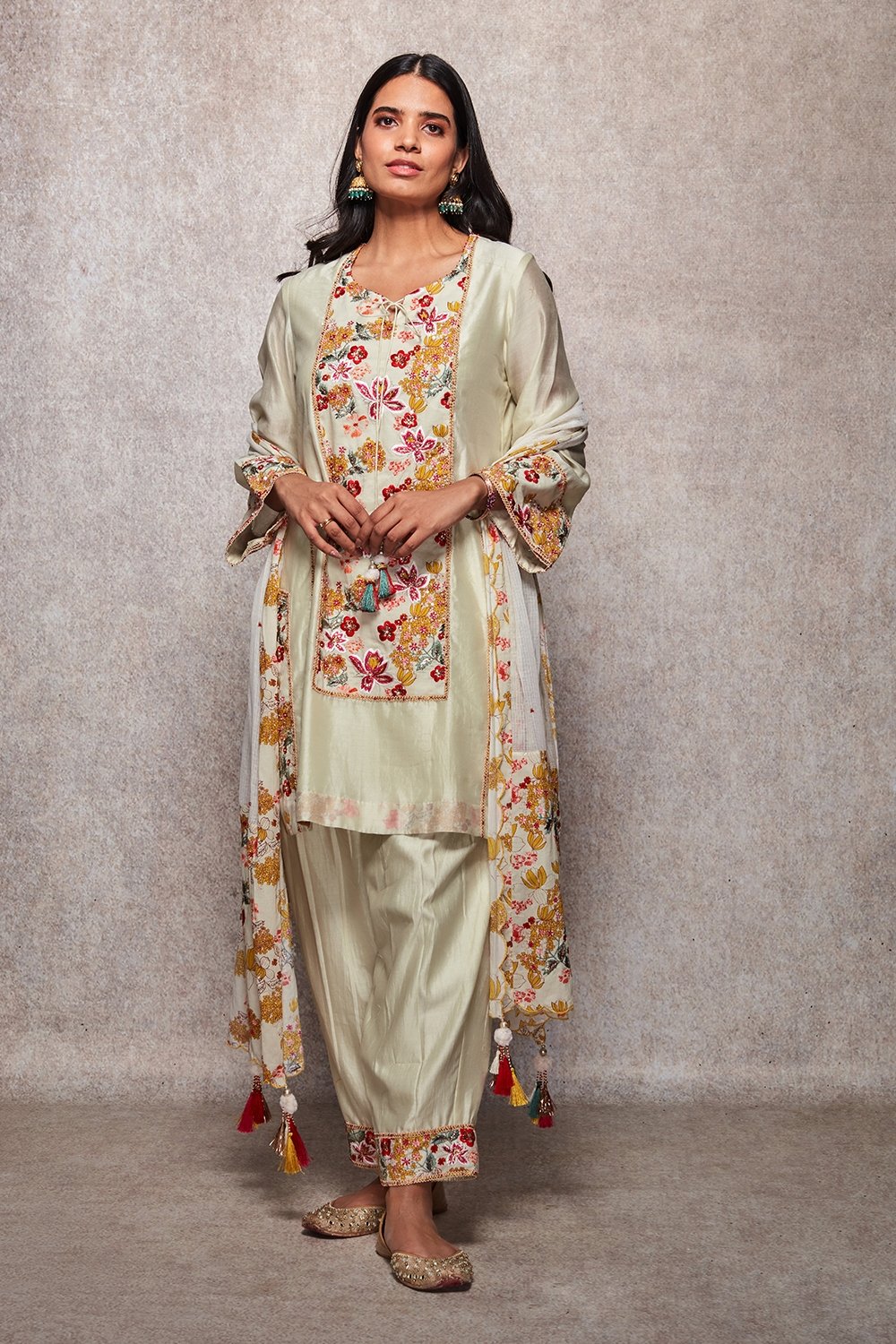 ZOYA - ajieshoberoi