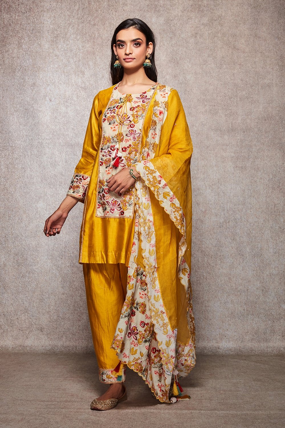 ZOYA - ajieshoberoi