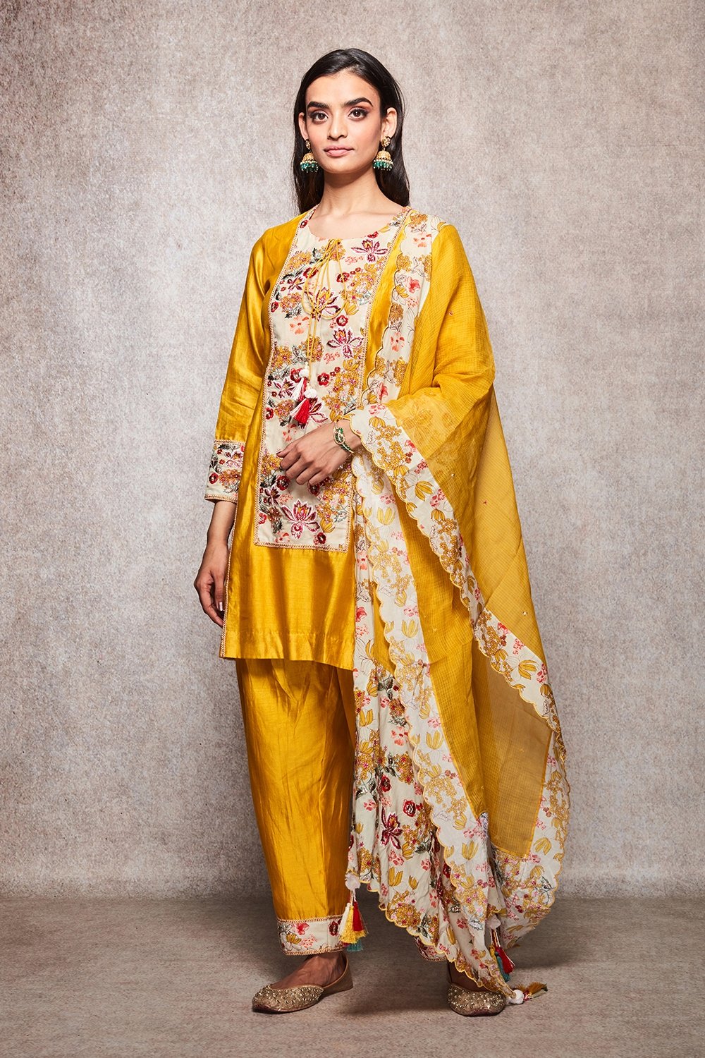 ZOYA - ajieshoberoi
